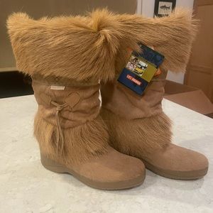 NWT Tecnica winter boots. Size 10. So warm and comfy!